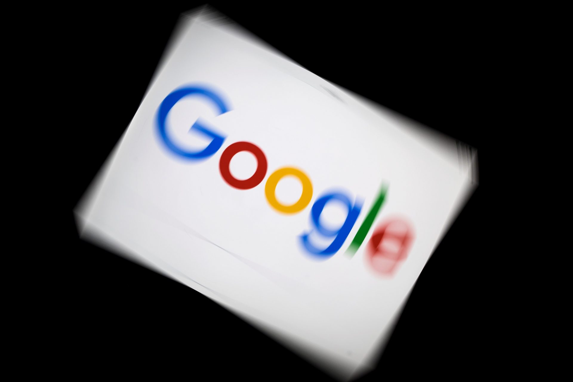Ce cuvinte au căutat românii pe Google în 2020
