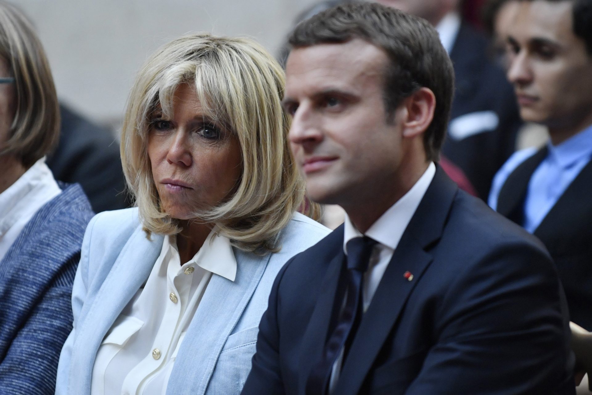 Brigitte Macron, ținta unui fake news. Soția președintelui Franței vrea să îi dea în judecată pe cei care răspândesc informații false