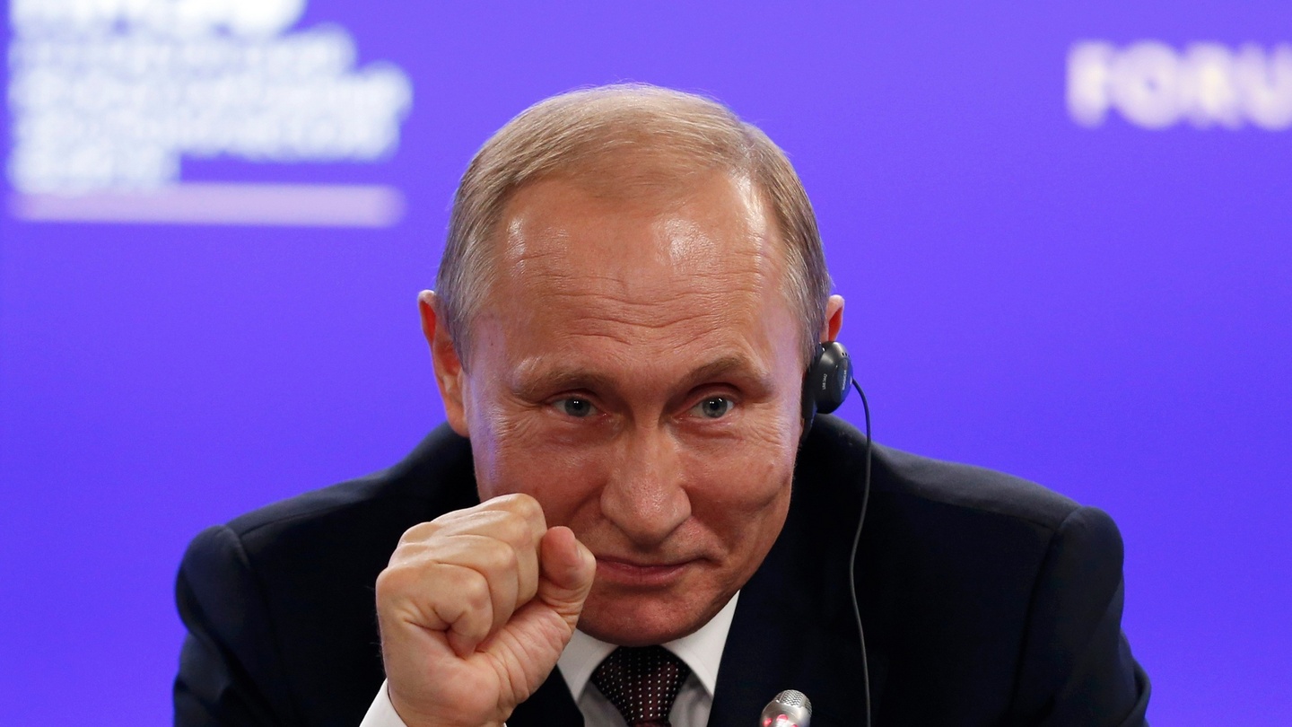 Internauții îi cer lui Putin, pe contul său de Instagram, să nu înceapă războiul: ”Hello Vladi, please no war”