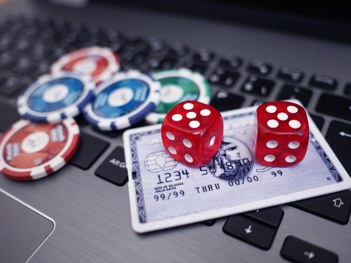 Aplicațiile care imită jocurile de noroc atrag tot mai mulți copii