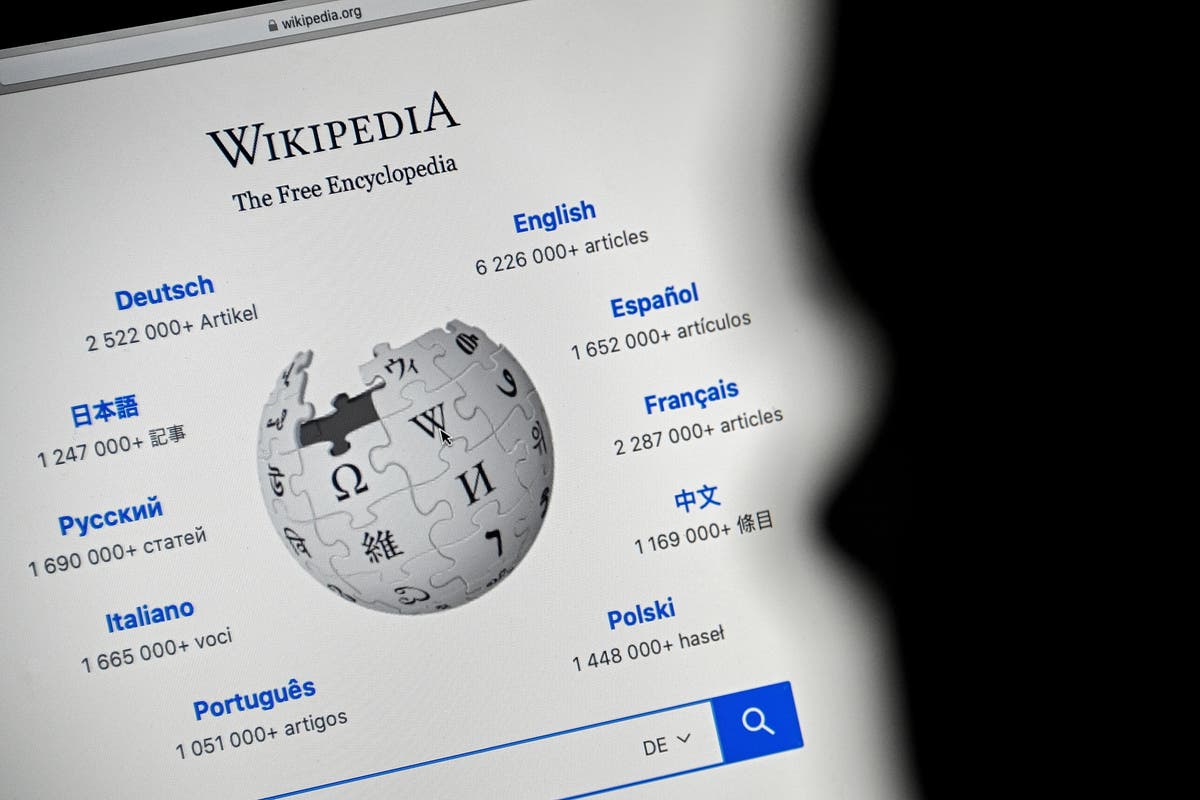 Rusia amenință că va bloca Wikipedia din cauza unui articol despre invazia Ucrainei