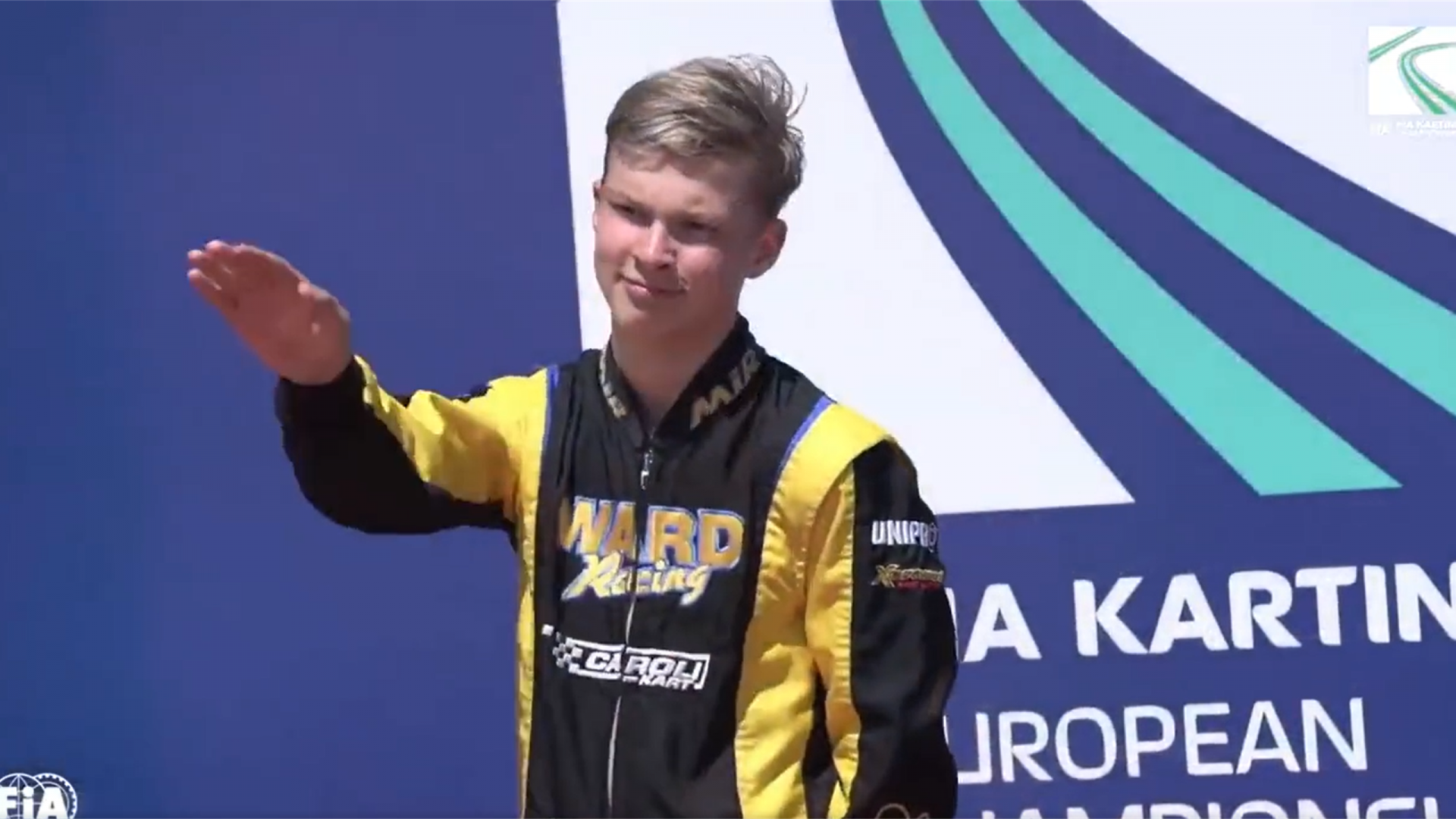 Un pilot rus a folosit salutul nazist la ceremonia de premiere de la Campionatul European de Karting