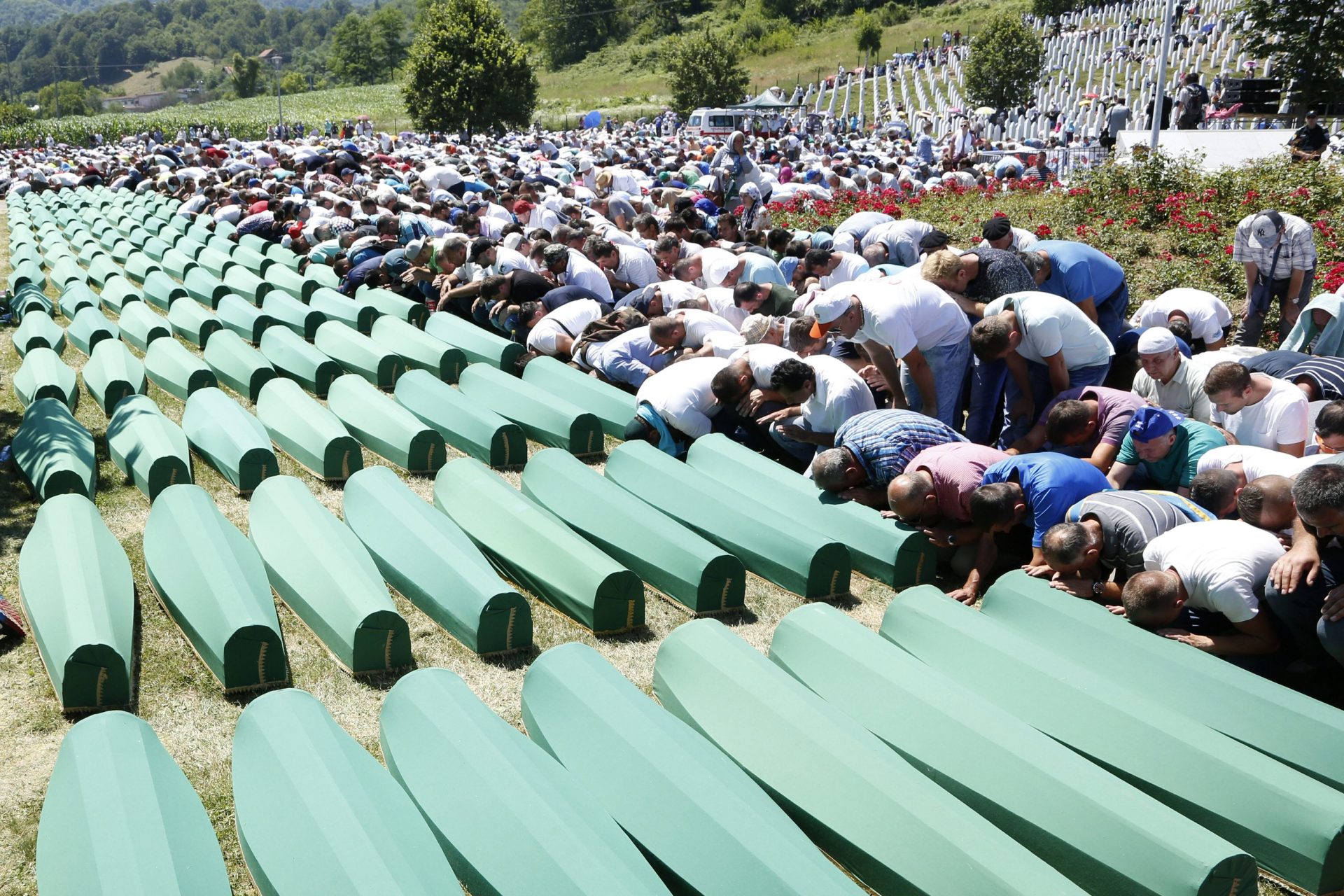 Cum folosește Rusia genocidul de la Srebrenica pentru a-și livra propaganda de război în Bosnia
