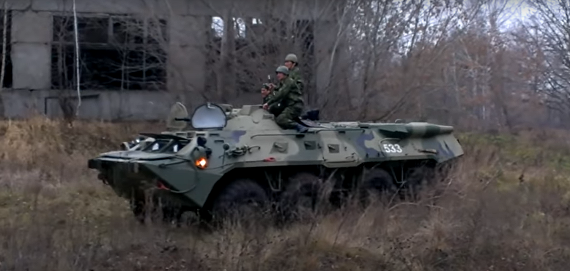 Fact check: Un videoclip care arată un tanc rus trecând peste o mină este de fapt dintr-un film din 2014