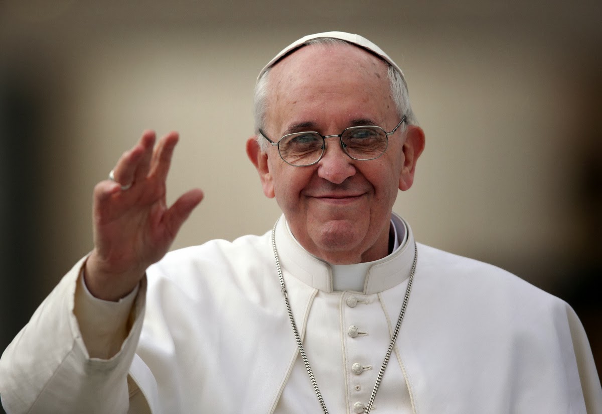 Papa Francisc a canonizat un jurnalist cunoscut pentru rezistența anti-nazistă