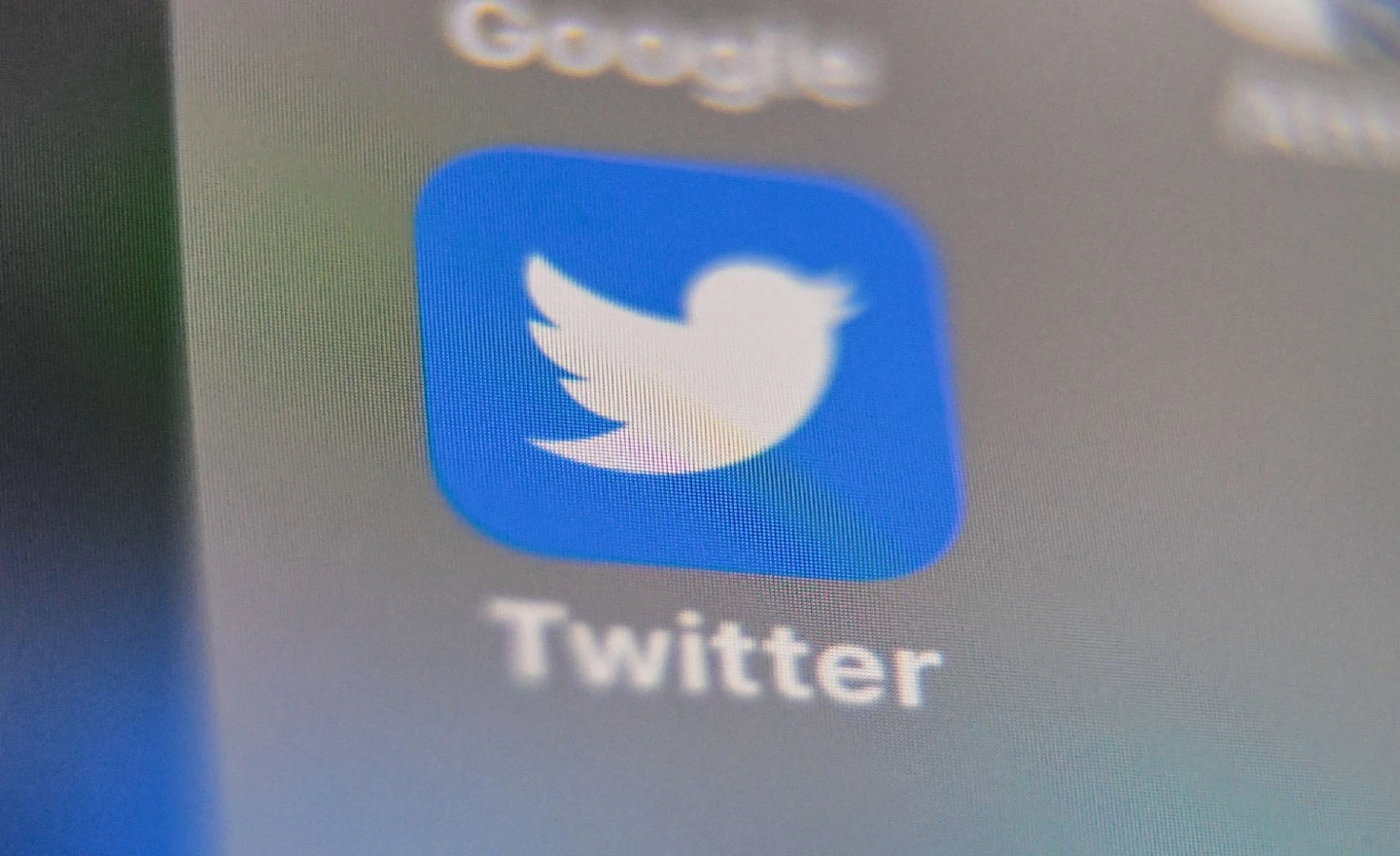 Twitter își pierde utilizatorii cei mai activi de pe platformă