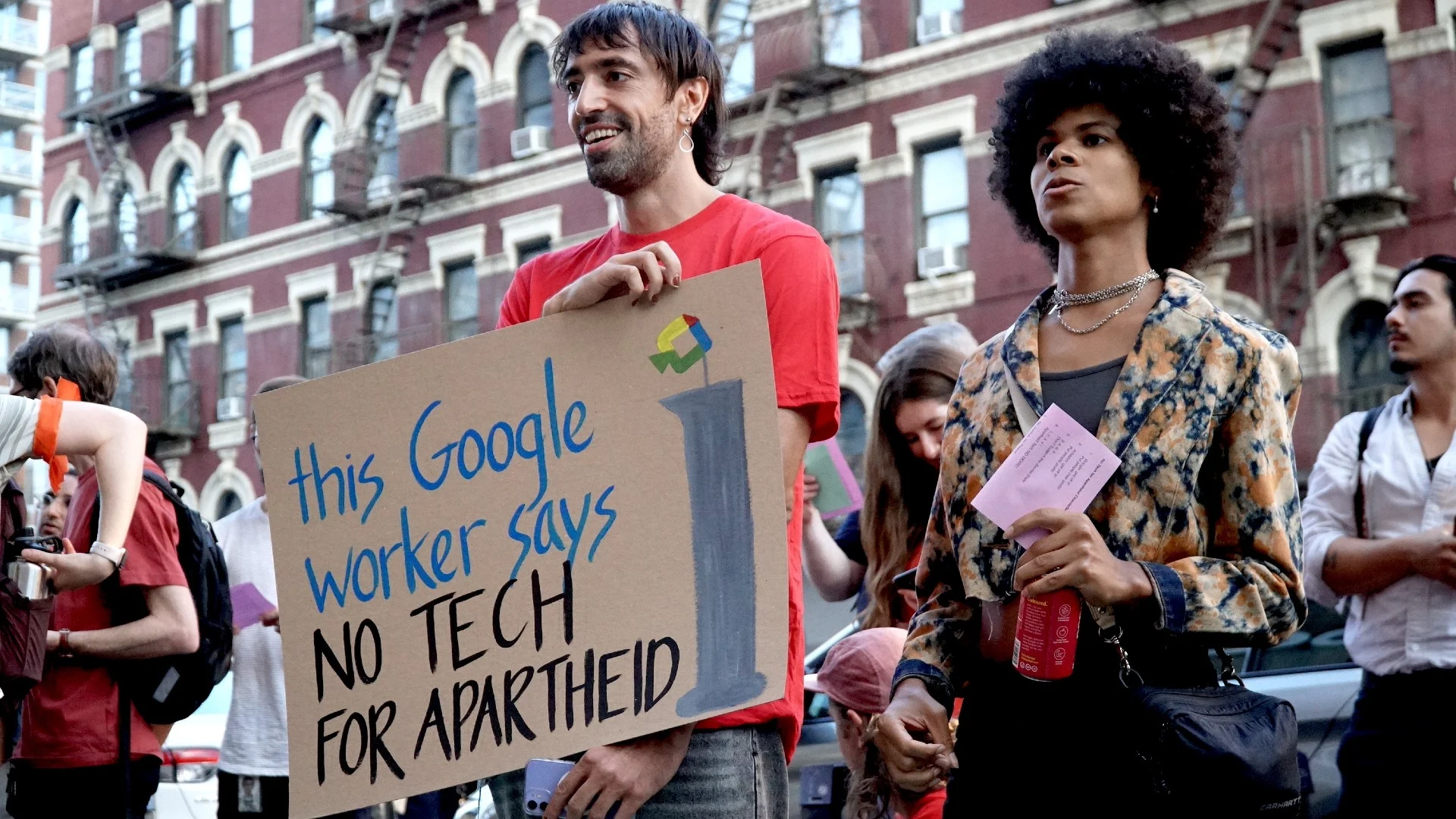Angajații Google protestează împotriva contractului cu Israel