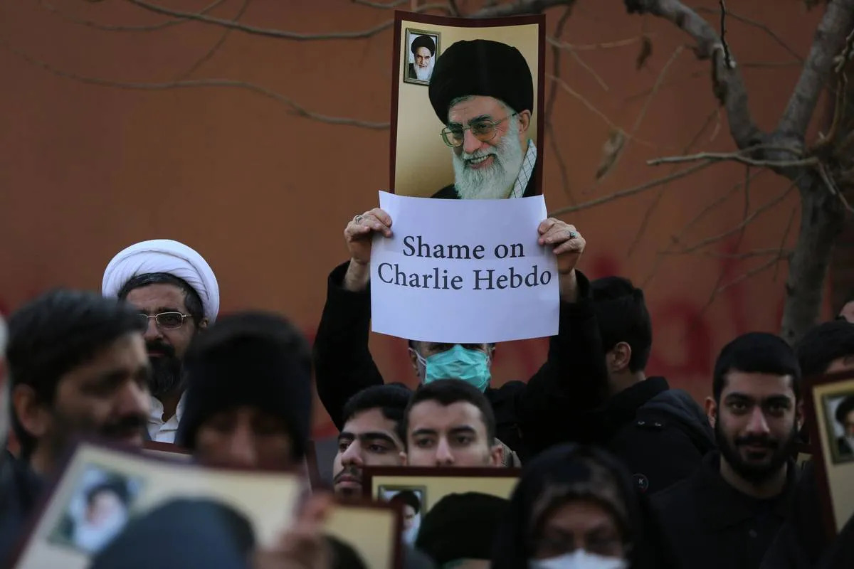 Publicația Charlie Hebdo, amenințată de Garda Revoluţionară din Iran: „Nu vă jucaţi cu musulmanii”