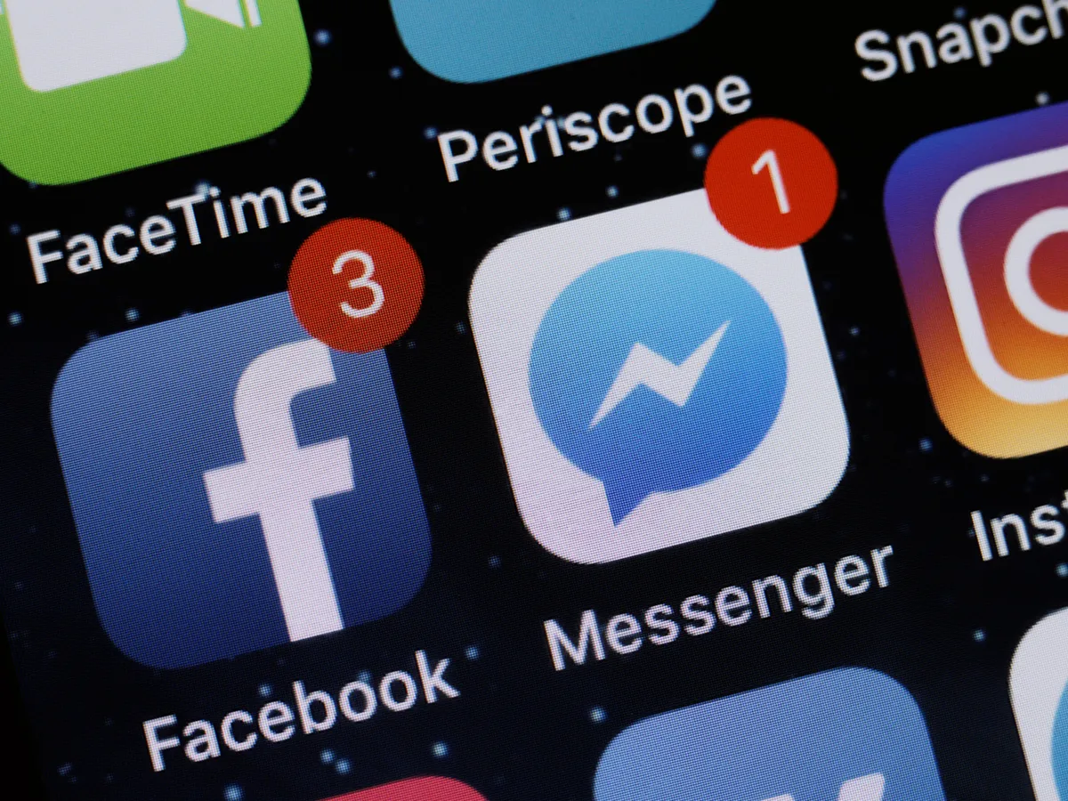 Meta va reintegra Messenger în aplicația Facebook