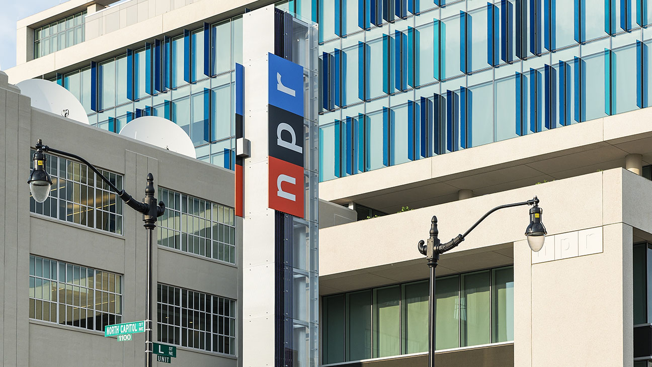 Twitter revine asupra etichetării NPR și o modifică ca fiind organizație ”finanțată de guvern”