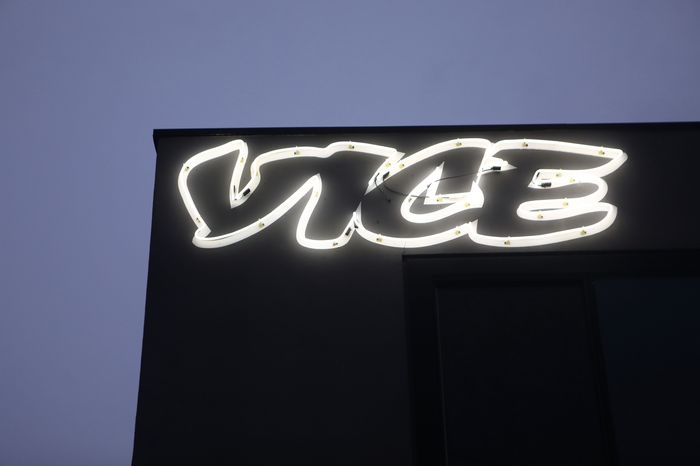 Compania-mamă a Vice ar urma să declare faliment