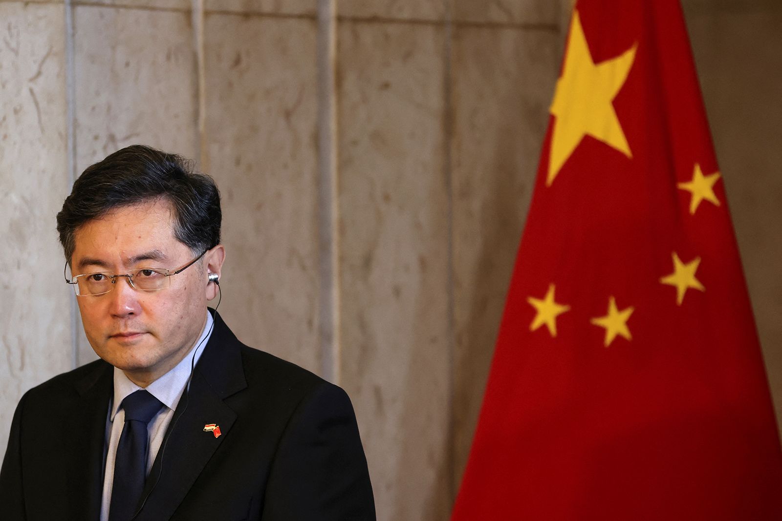 China cenzurează discuțiile și articolele despre dispariția subită a ministrului de Externe