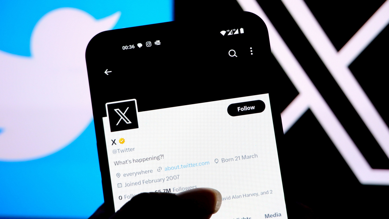 Twitter primește o excepție în App Store care permite redenumirea platformei în ”X”