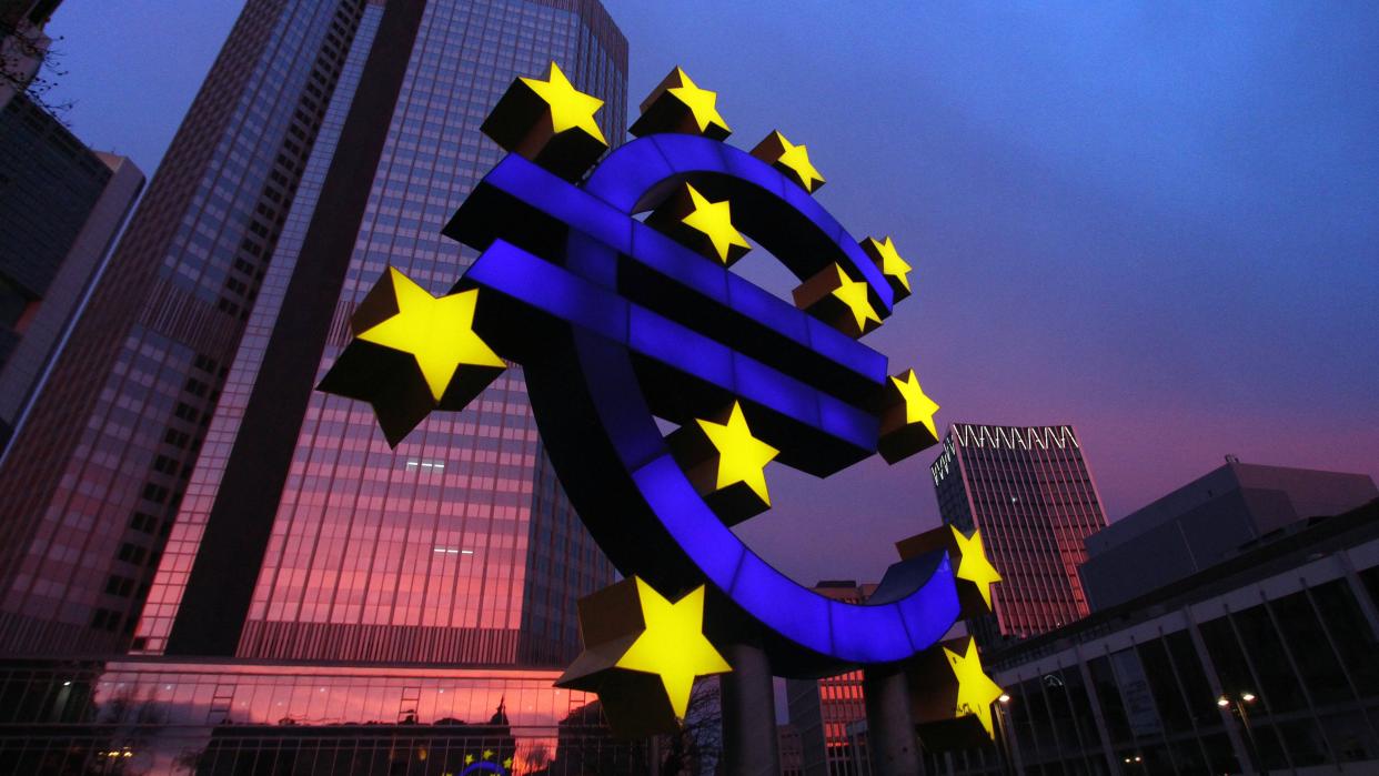 UE nu vrea să grăbească procesul implementării monedei euro digitale