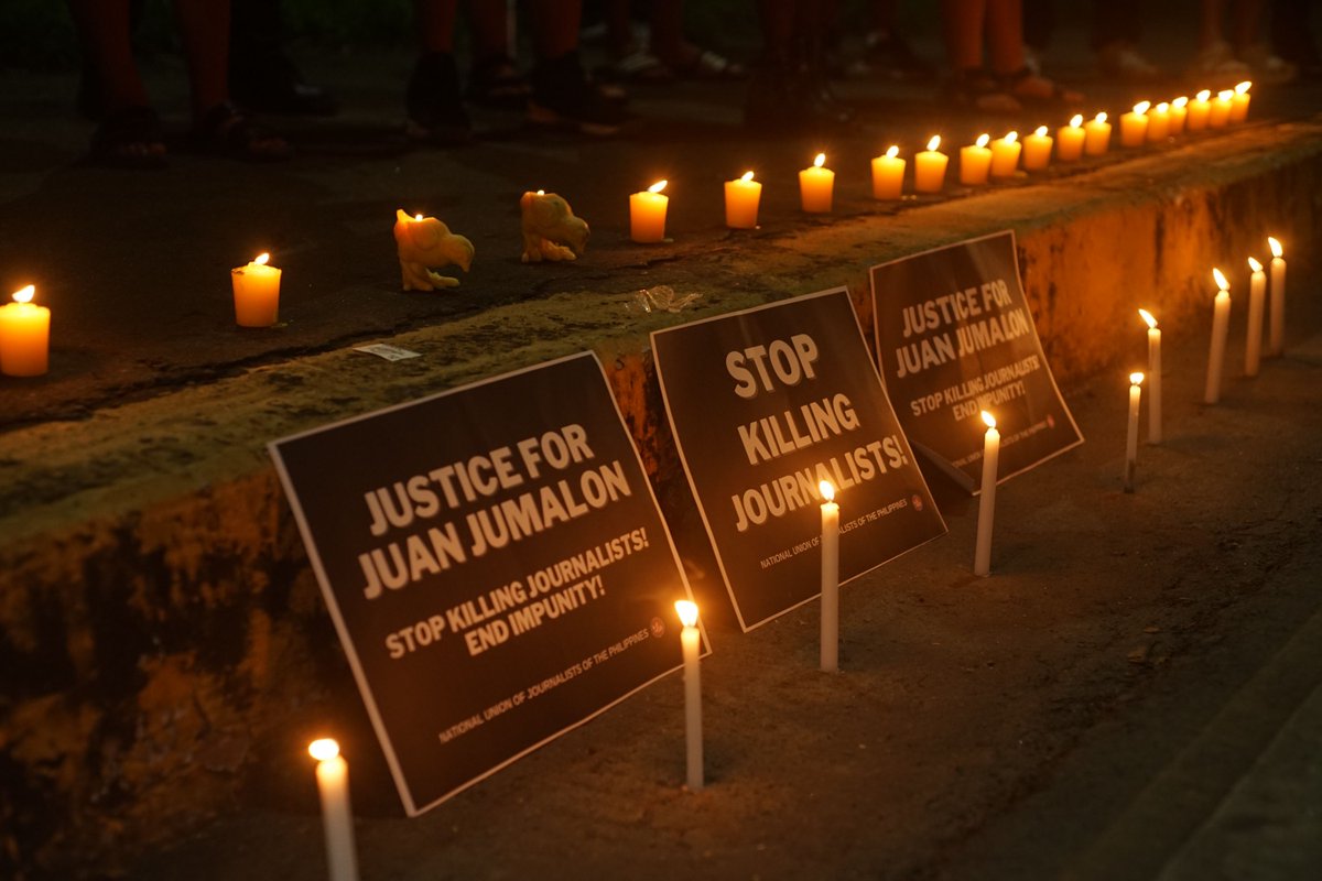 Crimă cu martori: Un jurnalist din Filipine, împușcat în timpul unei transmisiuni în direct