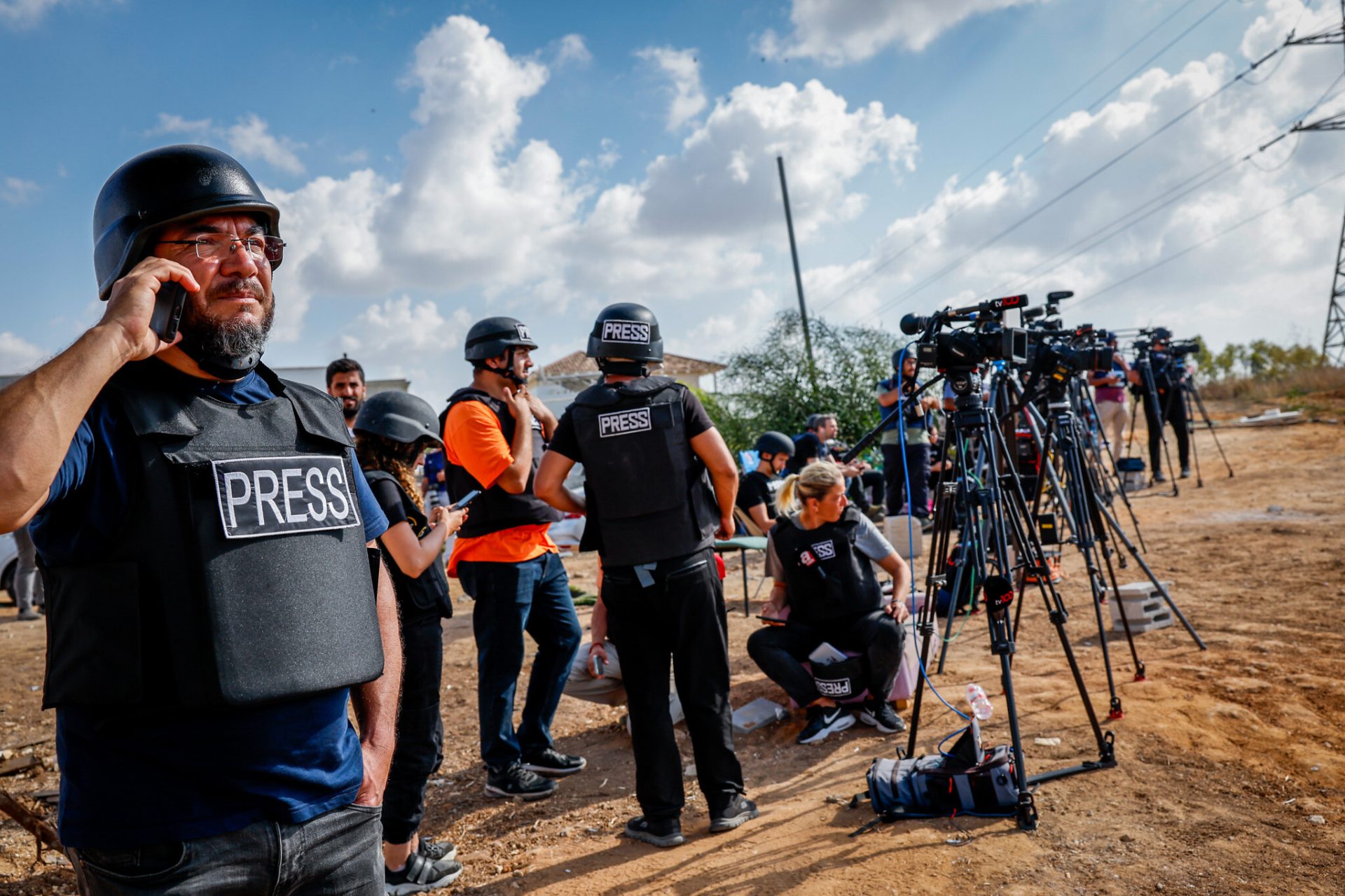 Recomandările redacției: despre viața unui jurnalist în Fâșia Gaza și cum schimbă influencerii consumul de știri