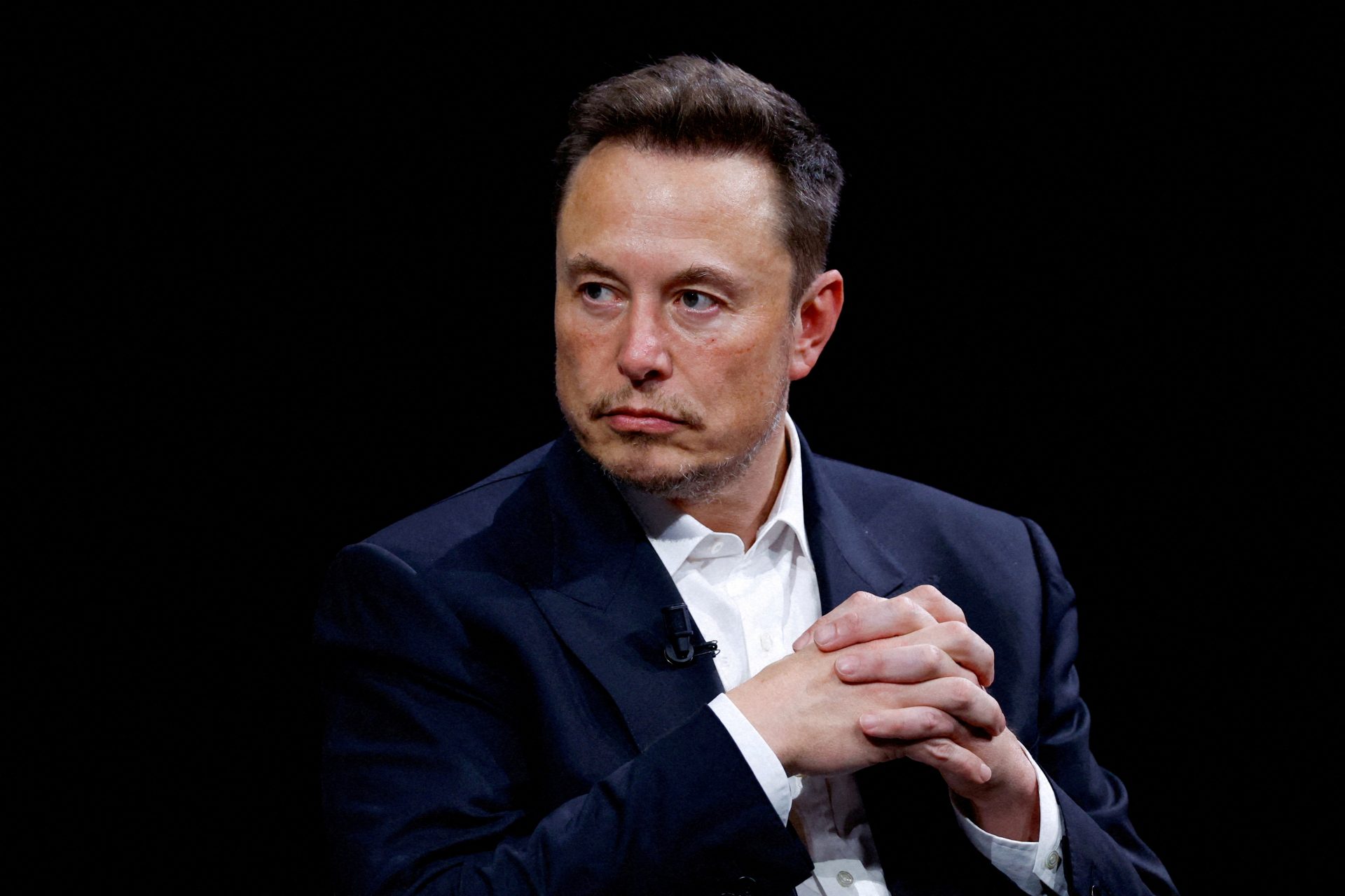 Elon Musk se ia de Bob Iger, șeful Disney, și îi cere demisia