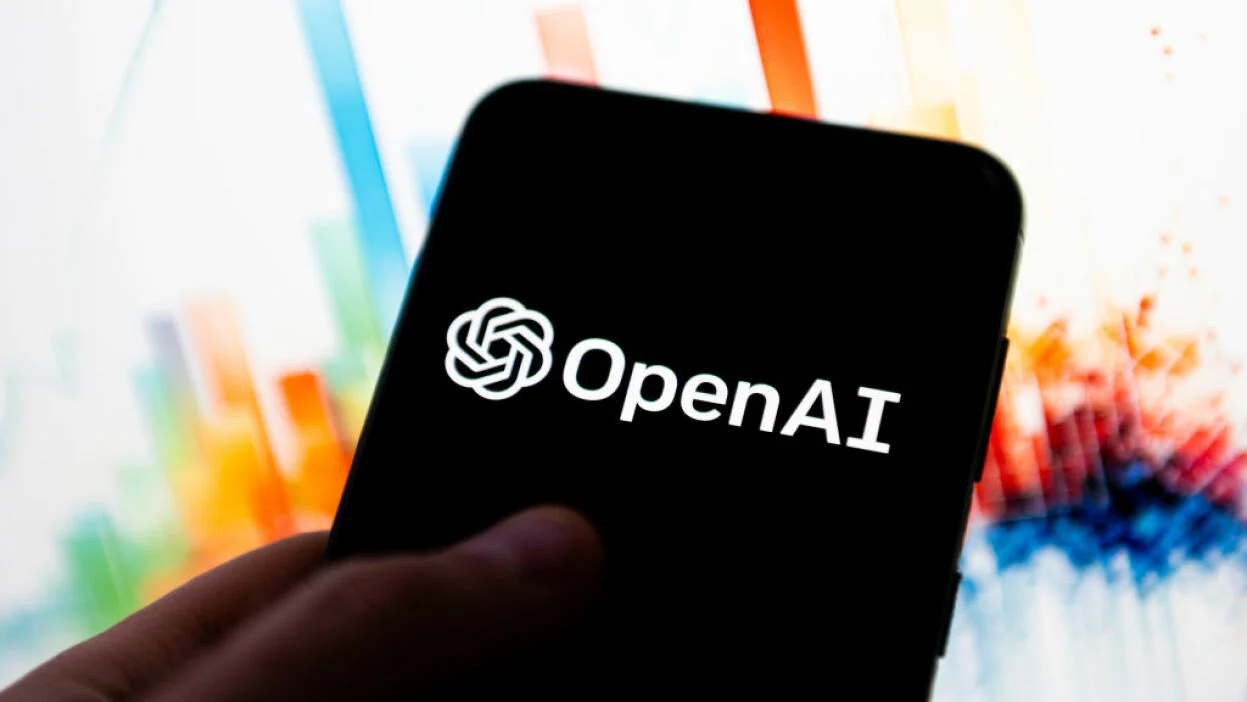 OpenAI prezintă Sora, un program de inteligență artificială care transformă textul în video