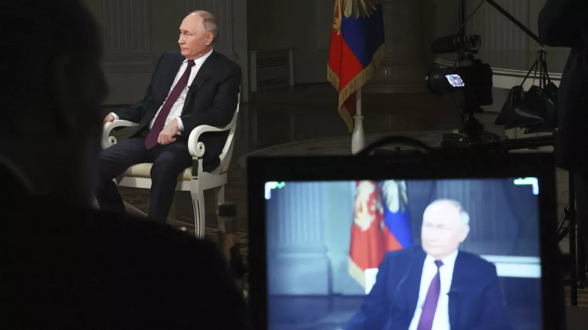 Mulți jurnaliști au încercat să-l interviezeve pe Putin. De ce Carlson a fost singurul acceptat?