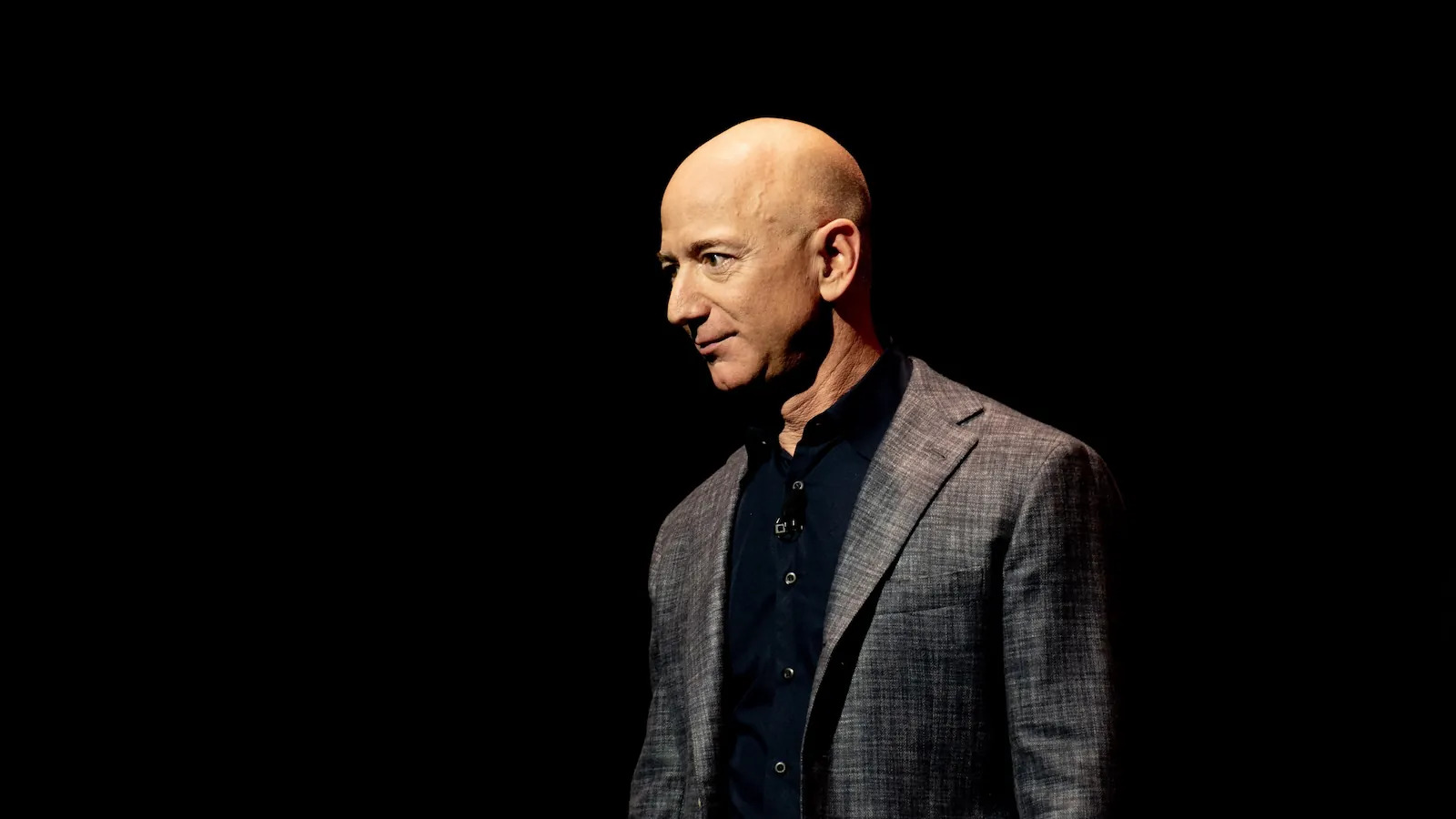 Jeff Bezos dă un ultimatum câtorva zeci de angajați ai Washington Post