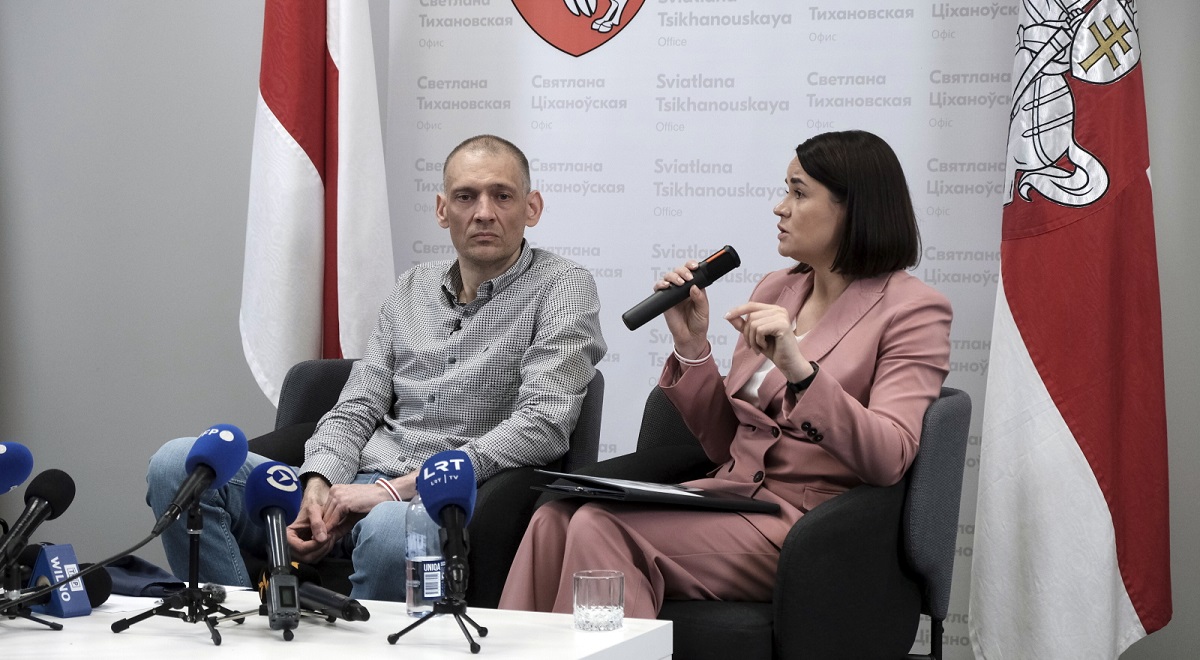 Belarus a eliberat deținuți politici, inclusiv soțul liderei opoziției