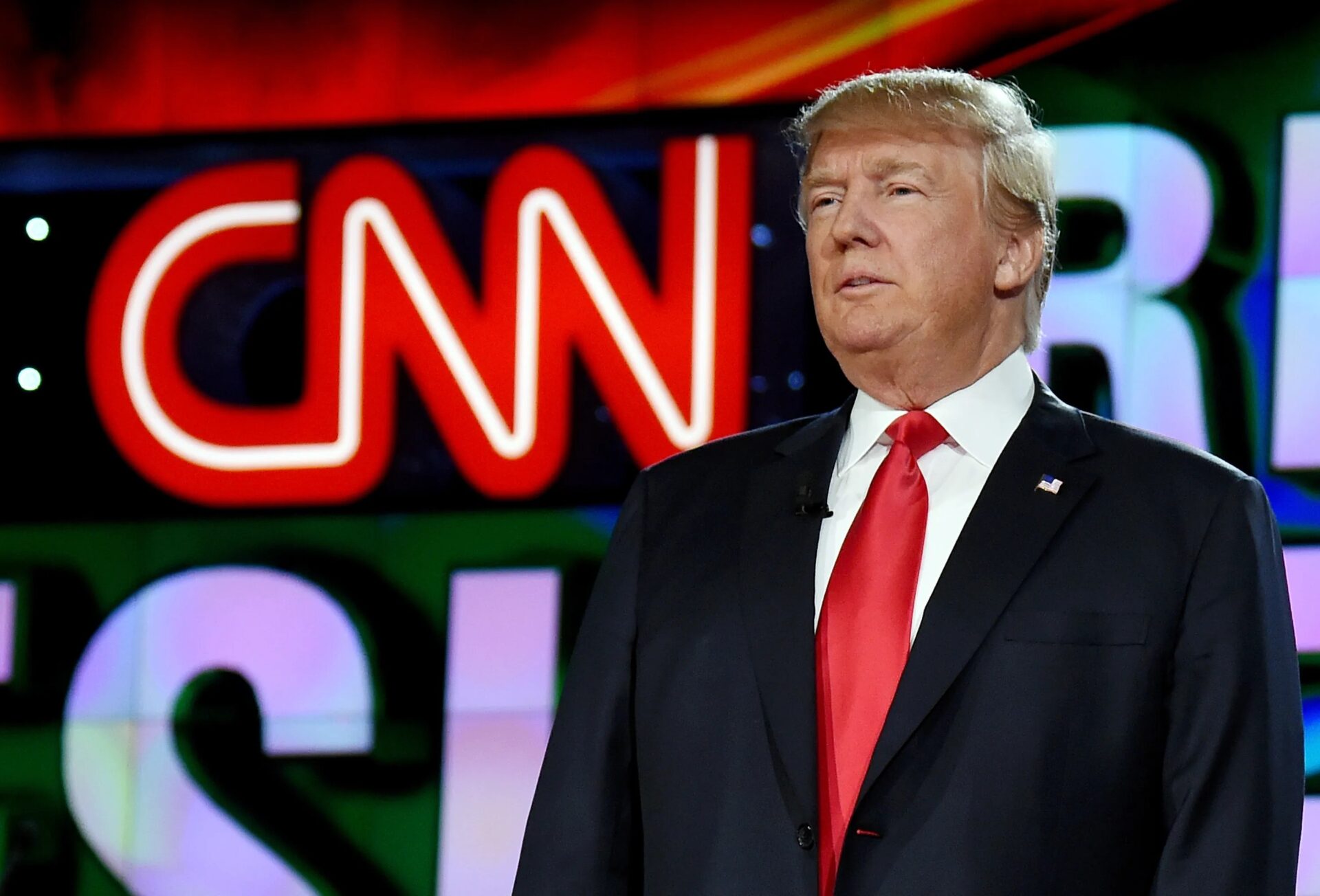 CNN și HBO, mai aproape de a fi câștigate de miliardari pro-Trump