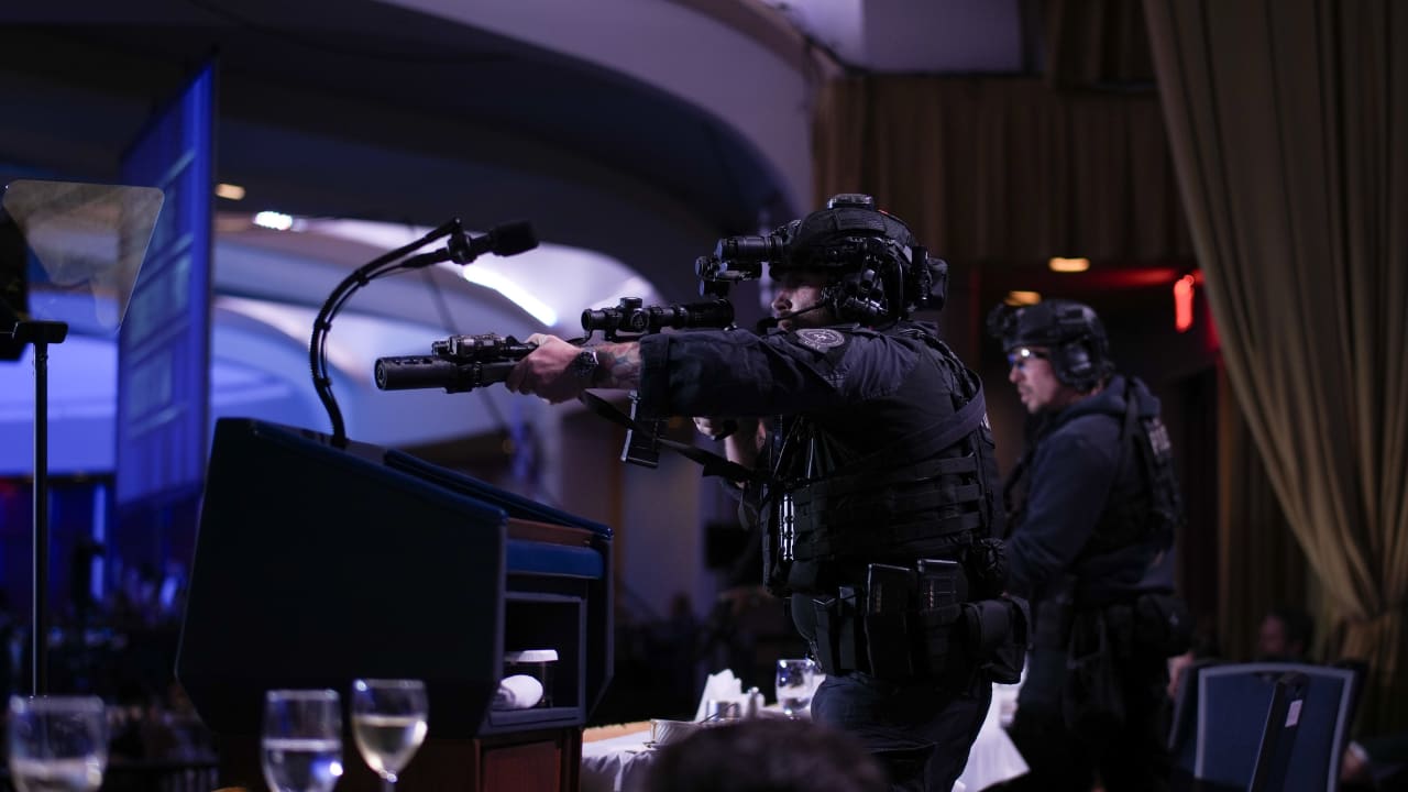 Teoriile conspirației au invadat internetul după atacul de la Casa Albă